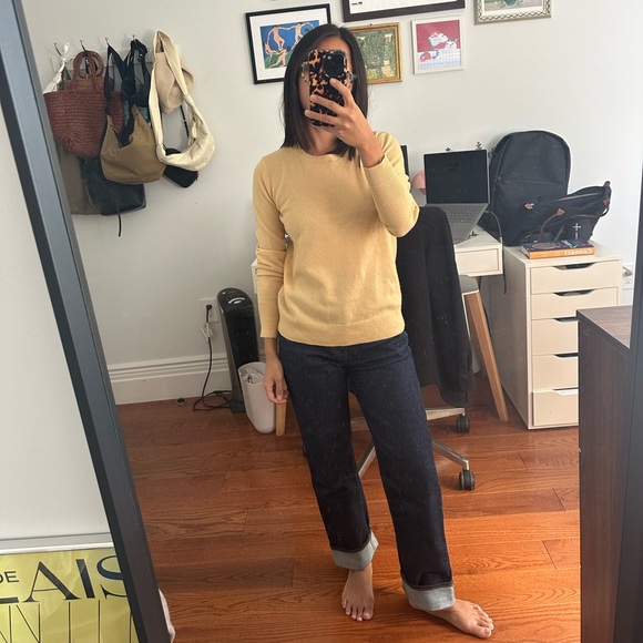 EVERLANE CASHMERE CREWNECK SWEATER - Picture 2 of 4